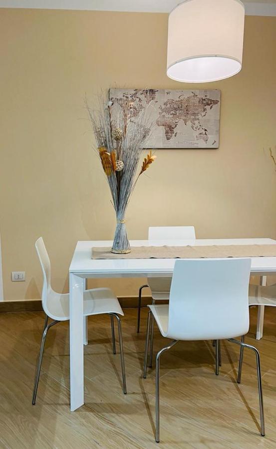 Comecasa Modern Apartment In Historical Centre Asti Kültér fotó