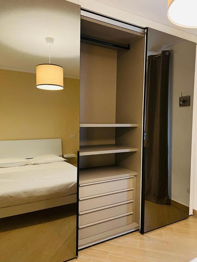 Comecasa Modern Apartment In Historical Centre Asti Kültér fotó