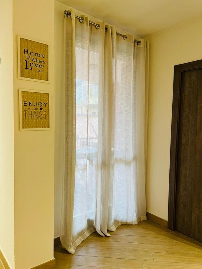 Comecasa Modern Apartment In Historical Centre Asti Kültér fotó